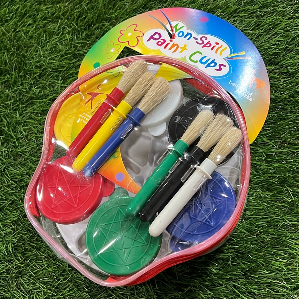 Non-Spill Paint Cups, brushes and pallet
